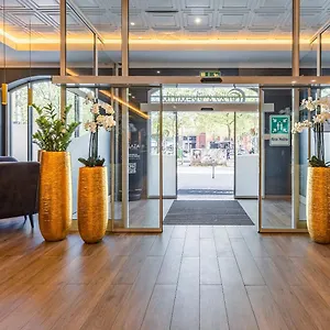 Plaza Premium Columbus 4* BRE